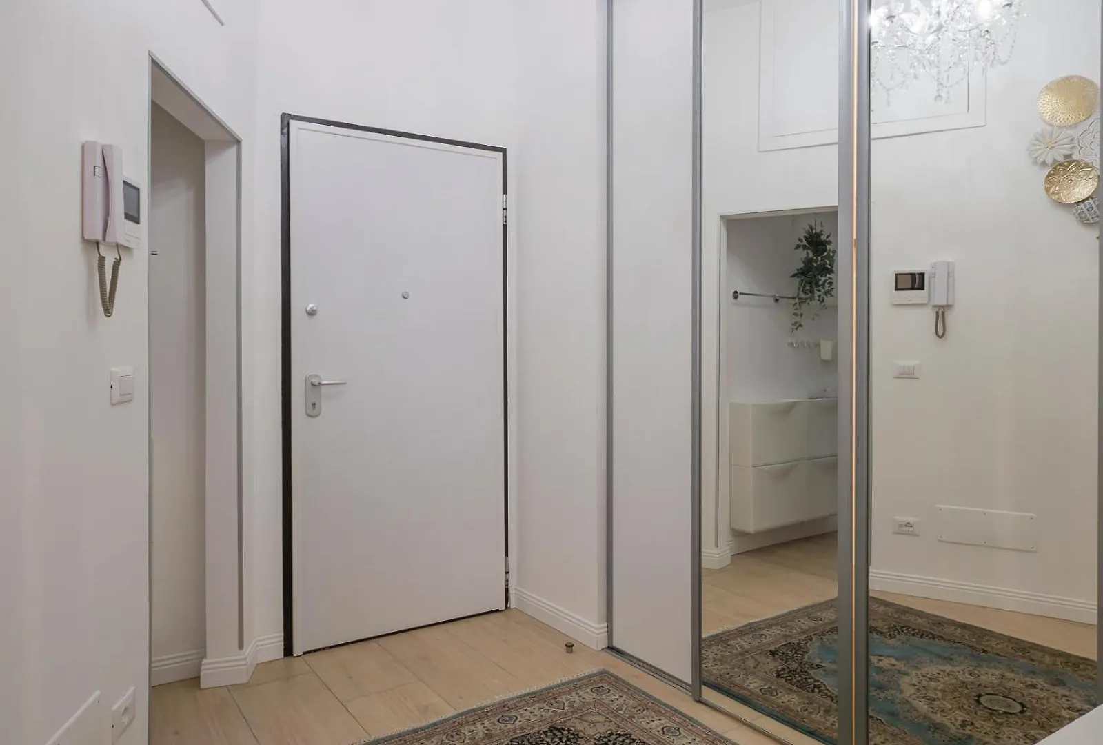 White Loft Near Duomo Orti 14 Apartment Milan
