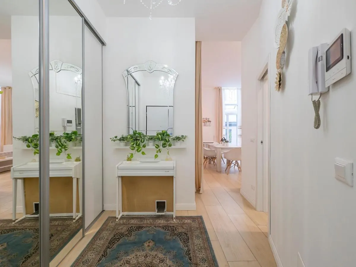 White Loft Near Duomo Orti 14 Apartment Milan